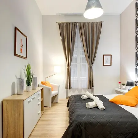 Apartment Standard By Hi5 - Weiner Leo *